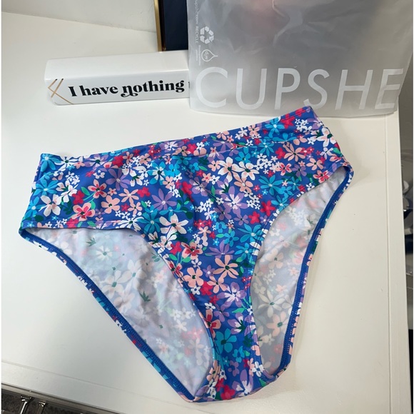 Cupshe Bikini Bottom NWT  SZ L - Picture 1 of 6